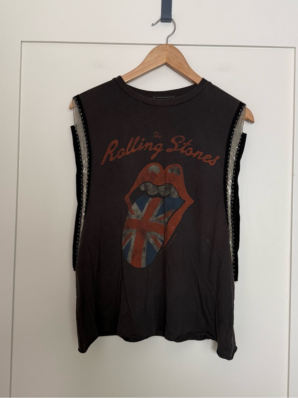 Trendy And Tipsy Rolling Stone Band T Shirt Tee Black Chain Fringe Sleeveless